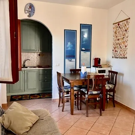 Willa Iss Travel, Molly's Garden - 2-bedroom With Air-condition San Teodoro (Sardinia)
