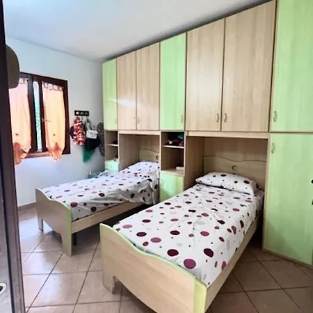 Вилла Iss Travel, Molly's Garden - 2-bedroom With Air-condition