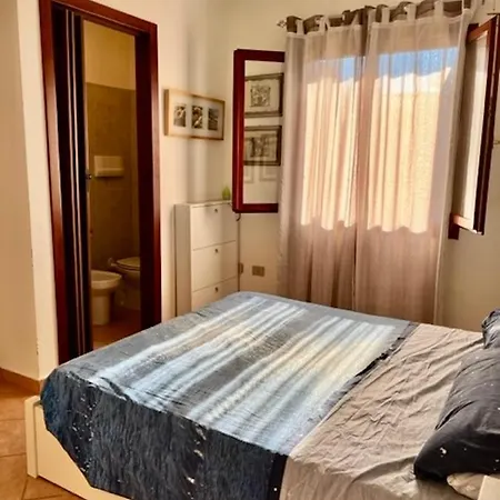 Iss Travel, Molly's Garden - 2-bedroom With Air-condition 别墅 圣特奥多罗