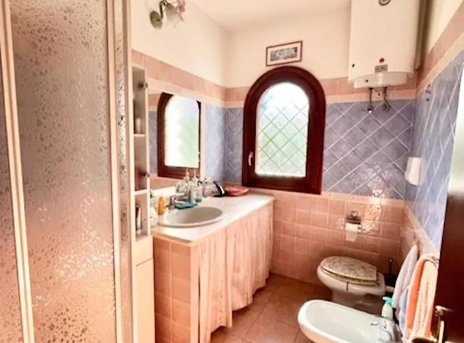 Iss Travel, Molly's Garden - 2-bedroom With Air-condition Villa San Teodoro (Sardinia)